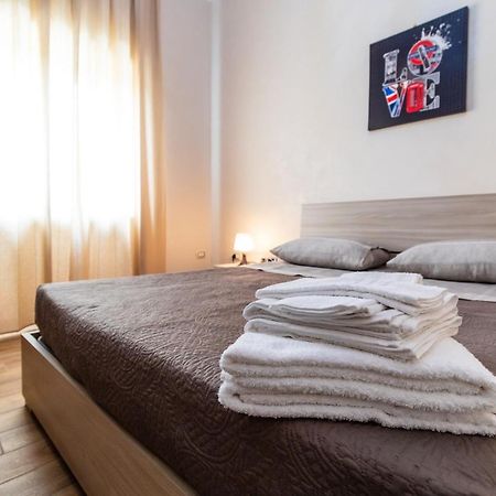 Casa Di Annarella Bed & Breakfast เนเปิลส์ ภายนอก รูปภาพ